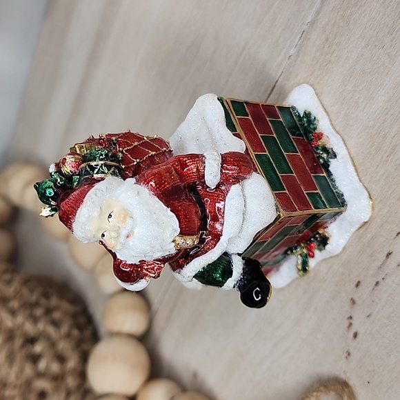 RUCINNI 3.5" Santa in Chimney Hinged Jeweled Christmas Trinket Box - Picture 2 of 6